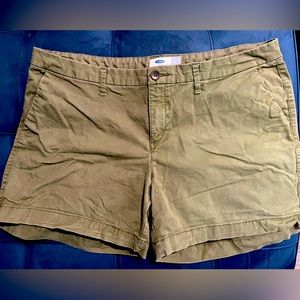 Old Navy Chino Shorts 5” inseam
